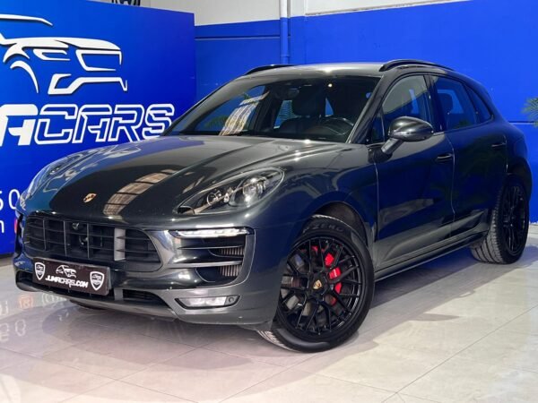 PORSCHE Macan GTS