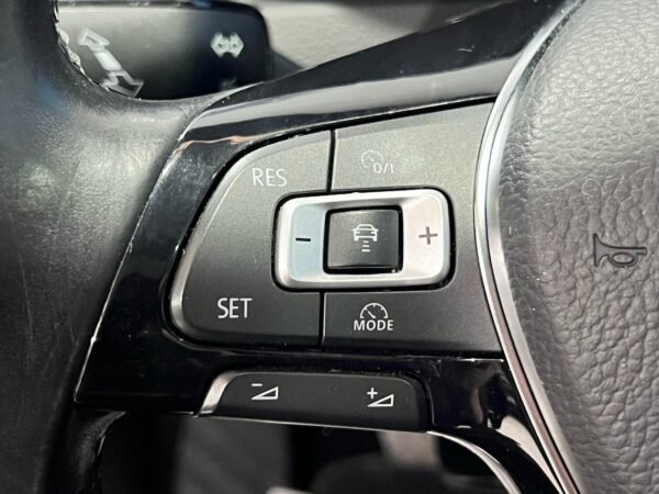 VOLKSWAGEN GOLF 7.5 SPORT - Imagen 15