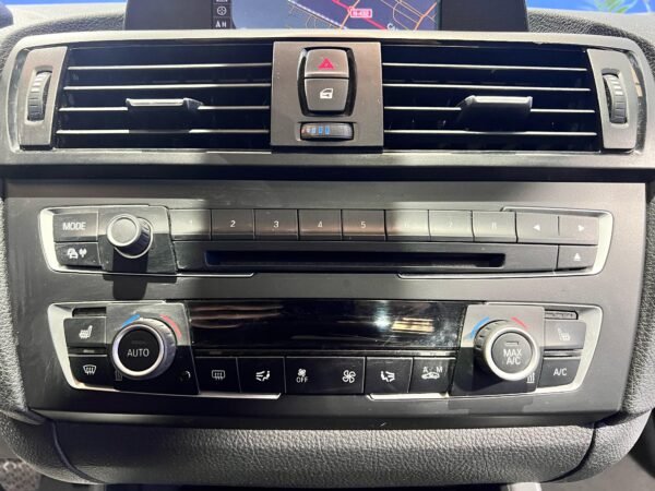 BMW 118D SPORT - Imagen 21