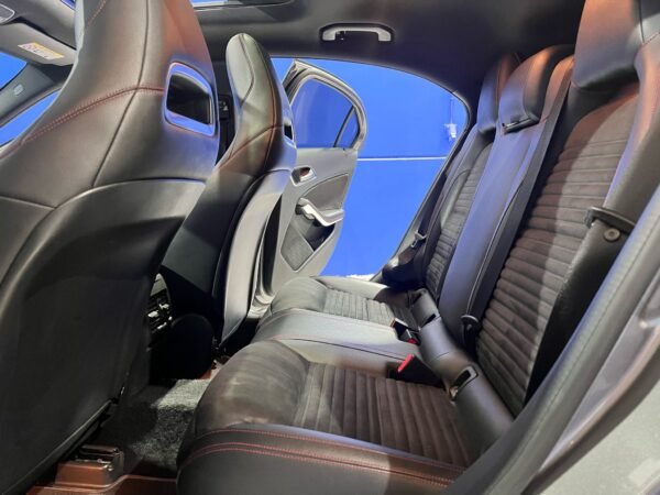 MERCEDES CLASE A200 CDI AMG LINE - Imagen 19
