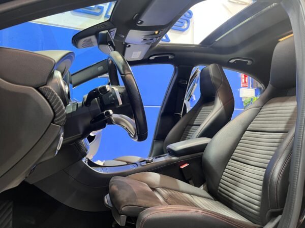MERCEDES BENZ CLASE A200 AMG LINE - Imagen 18