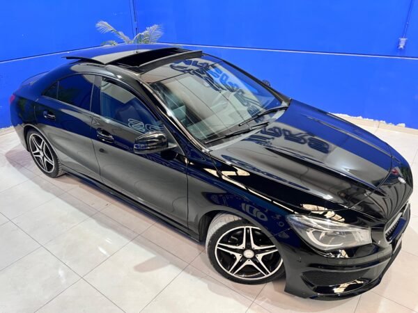 MERCEDES BENZ CLA 220 AMG LINE - Imagen 5