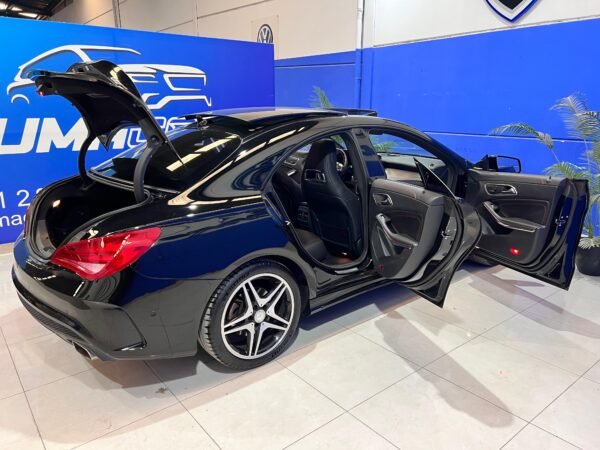 MERCEDES BENZ CLA 220 AMG LINE - Imagen 14