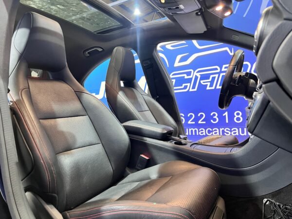 MERCEDES BENZ CLA 220 AMG LINE - Imagen 19