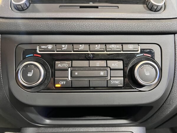 VOLKSWAGEN TIGUAN 2.0 TDI DSG - Imagen 25