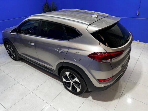 HYUNDAI TUCSON 1.7 CRDI 141 CABALLOS - Imagen 8