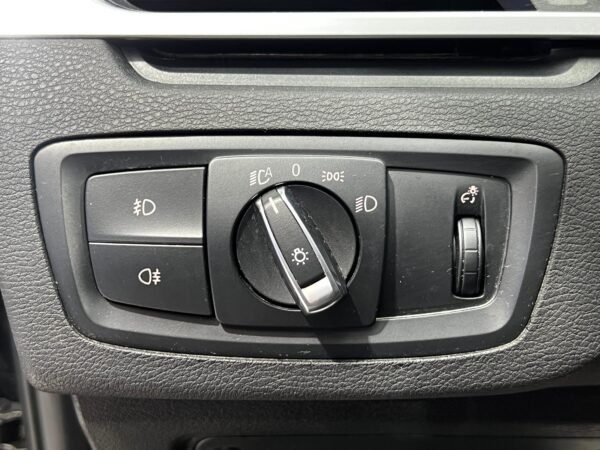 BMW X1 18D - Imagen 21