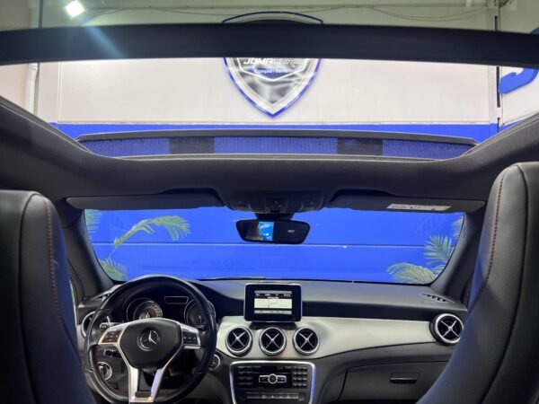 MERCEDES CLA 220 AMG - Imagen 13