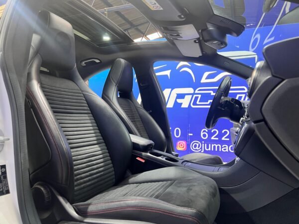MERCEDES CLA 220 AMG - Imagen 19