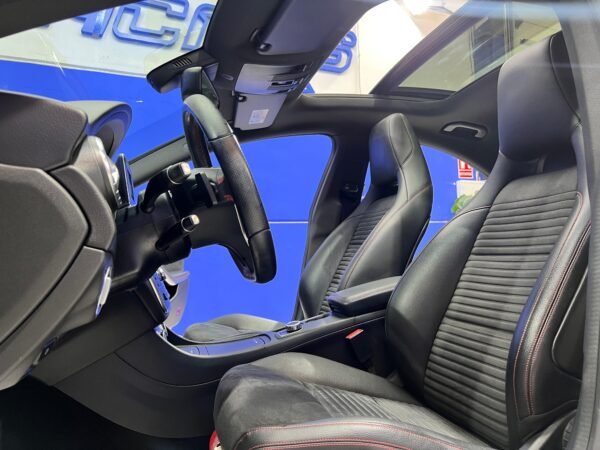 MERCEDES CLA 220 AMG - Imagen 20