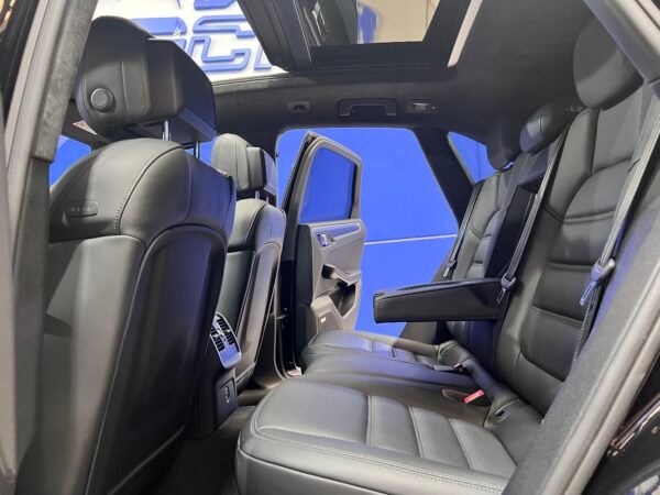 PORSCHE MACAN TURBO - Imagen 15