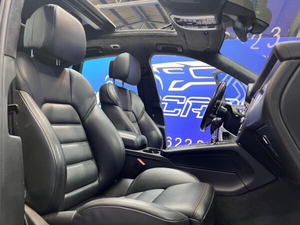 PORSCHE MACAN TURBO - Imagen 22