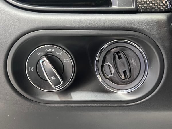 PORSCHE MACAN TURBO - Imagen 26