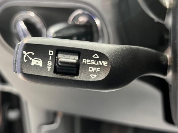 PORSCHE MACAN TURBO - Imagen 29