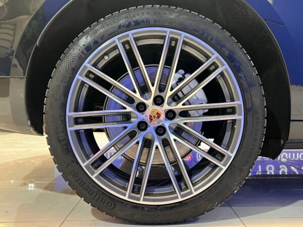 PORSCHE MACAN TURBO - Imagen 32
