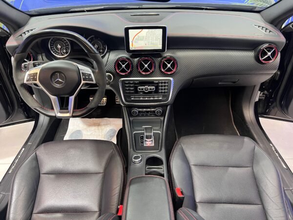 MERCEDES A45 AMG - Imagen 19
