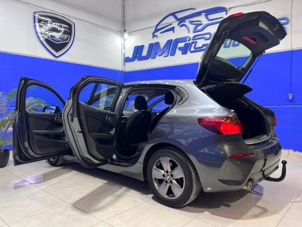 BMW SERIE 1 118i 2020 - Imagen 11