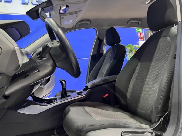 BMW SERIE 1 118i 2020 - Imagen 21