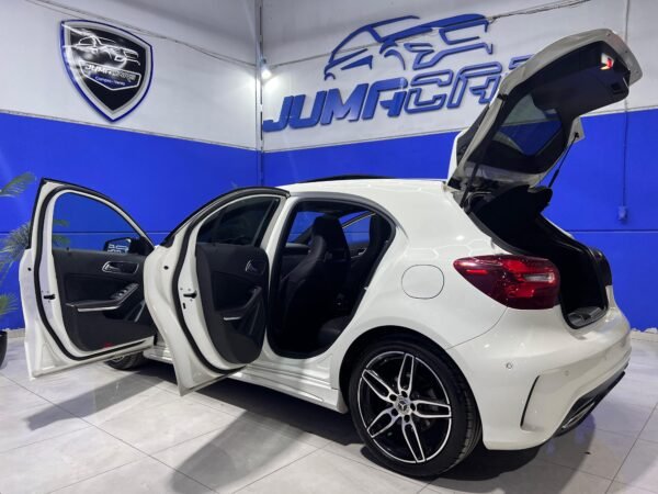 MERCEDES CLASE A200D AMG-LINE - Imagen 14