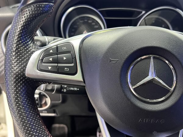 MERCEDES CLASE A200D AMG-LINE - Imagen 22