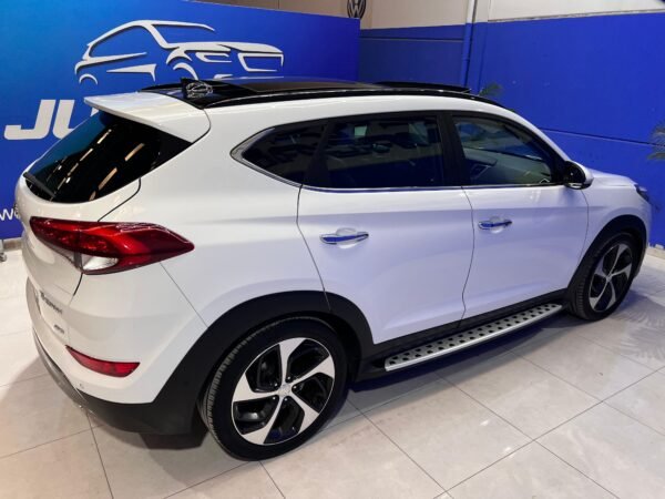 HYUNDAI TUCSON EDICIÓN 25 ANIVERSARIO 2.0 184 CABALLOS 4X4 - Imagen 8