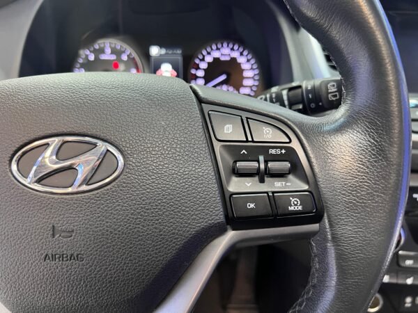 HYUNDAI TUCSON EDICIÓN 25 ANIVERSARIO 2.0 184 CABALLOS 4X4 - Imagen 25