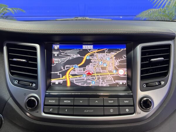 HYUNDAI TUCSON EDICIÓN 25 ANIVERSARIO 2.0 184 CABALLOS 4X4 - Imagen 29