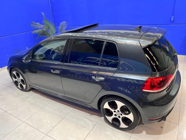 VOLKSWAGEDN GOLF GTI MANUAL - Imagen 8