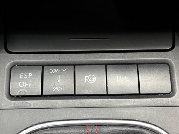 VOLKSWAGEDN GOLF GTI MANUAL - Imagen 24