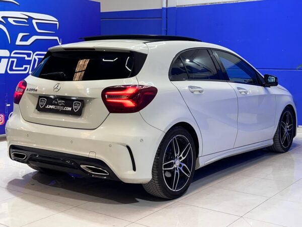 MERCEDES CLASE A200D AMG LINE - Imagen 11