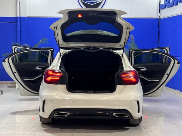 MERCEDES CLASE A200D AMG LINE - Imagen 14