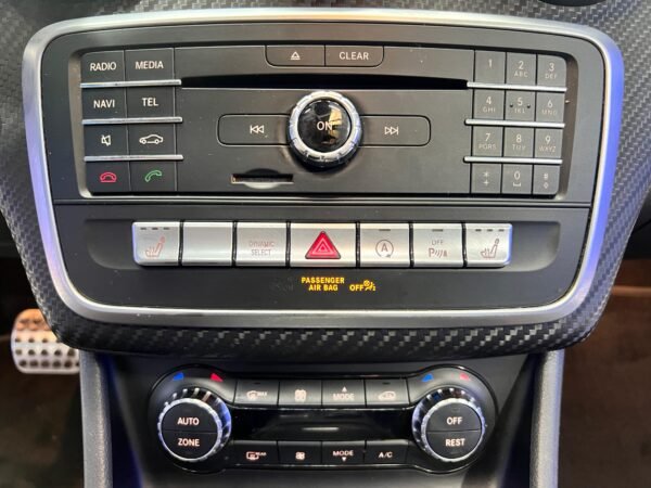 MERCEDES CLASE A200D AMG LINE - Imagen 22