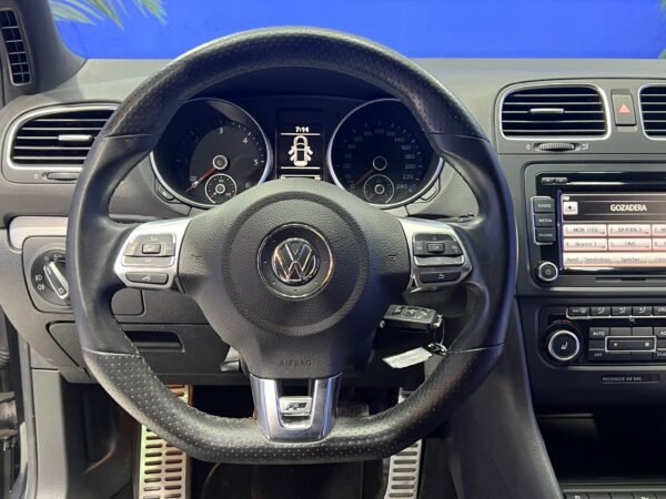 VOLKSWAGEN GOLF R-LINE 2.0 TDI 140 CABALLOS - Imagen 17