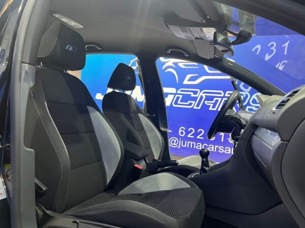 VOLKSWAGEN GOLF R-LINE 2.0 TDI 140 CABALLOS - Imagen 24