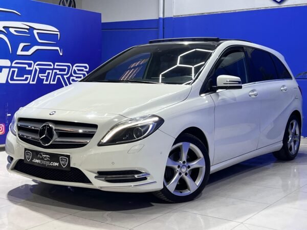 MERCEDES B180 AMG LINE