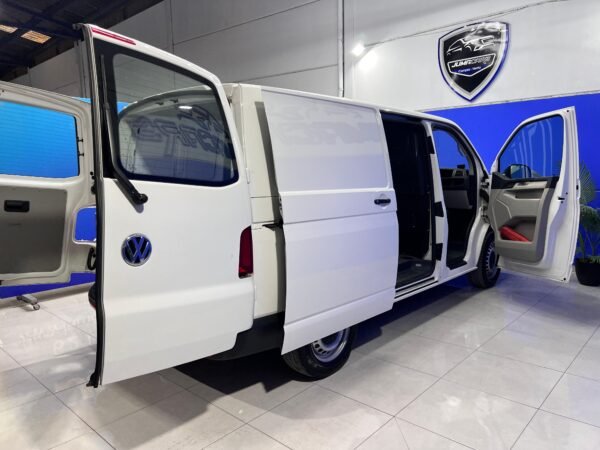 VOLKSWAGEN TRANSPORTER T6 - Imagen 13
