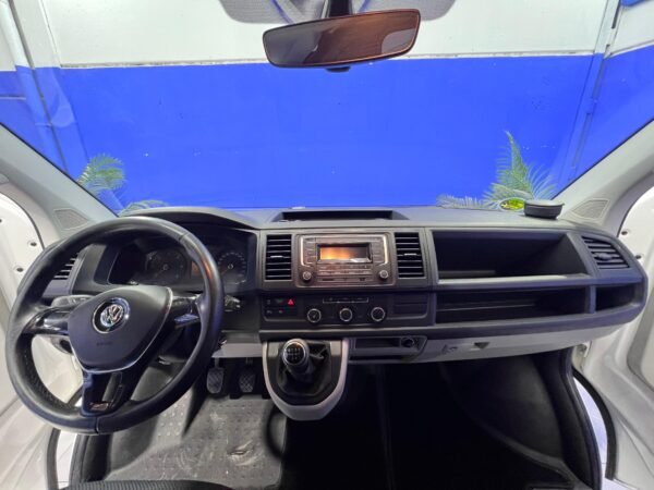 VOLKSWAGEN TRANSPORTER T6 - Imagen 15