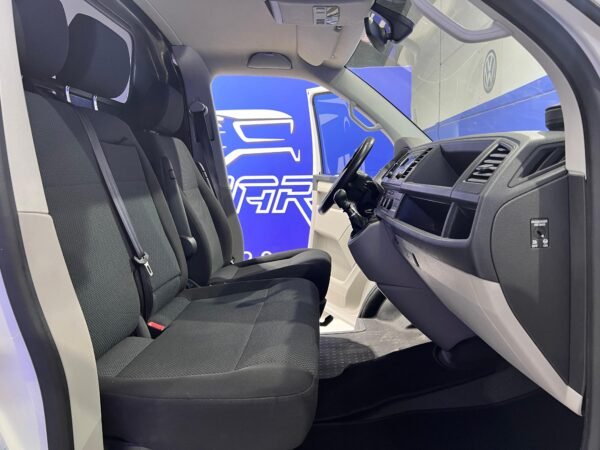 VOLKSWAGEN TRANSPORTER T6 - Imagen 16