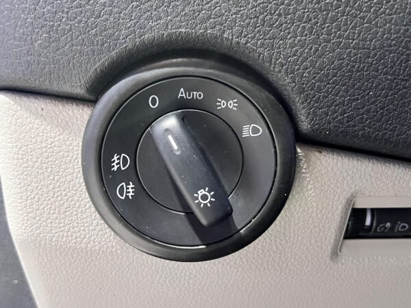 VOLKSWAGEN TRANSPORTER T6 - Imagen 17