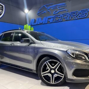 MERCEDES GLA 220 4MATIC AMG LINE