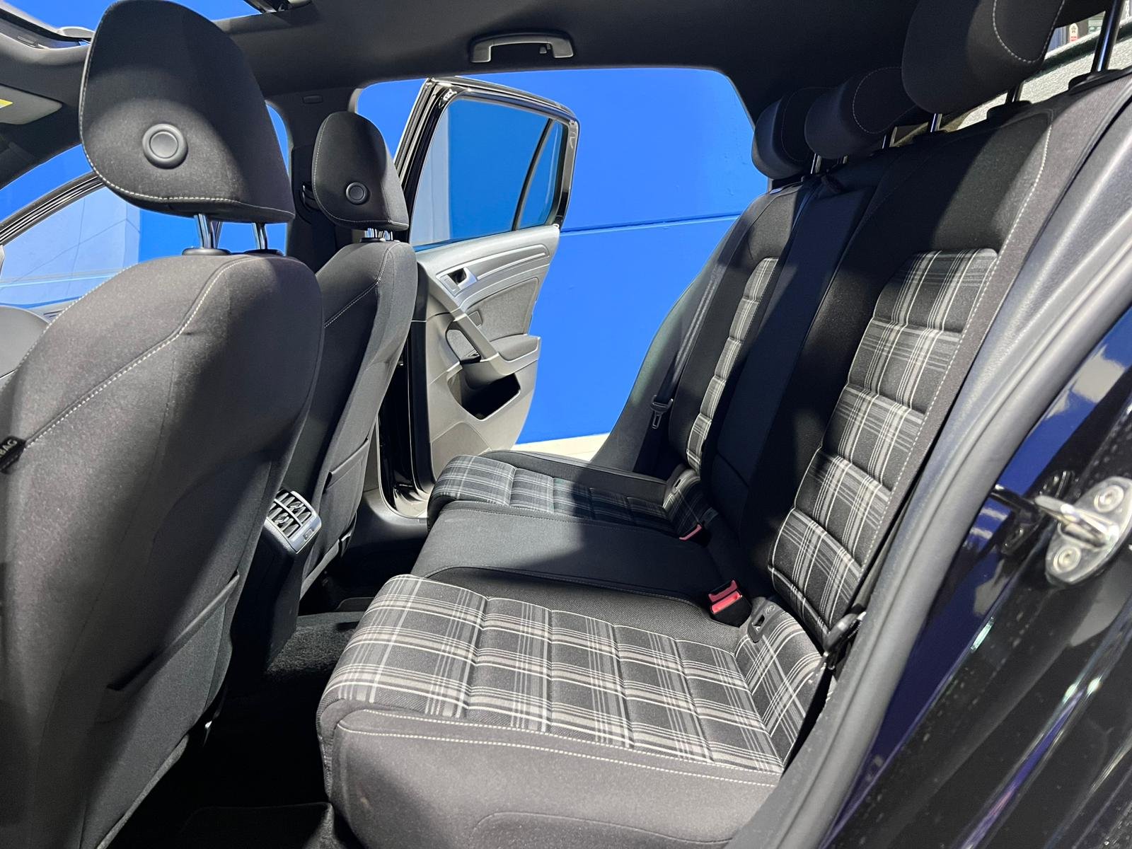 VOLKSWAGEN GOLF GTD 2019 - Imagen 12