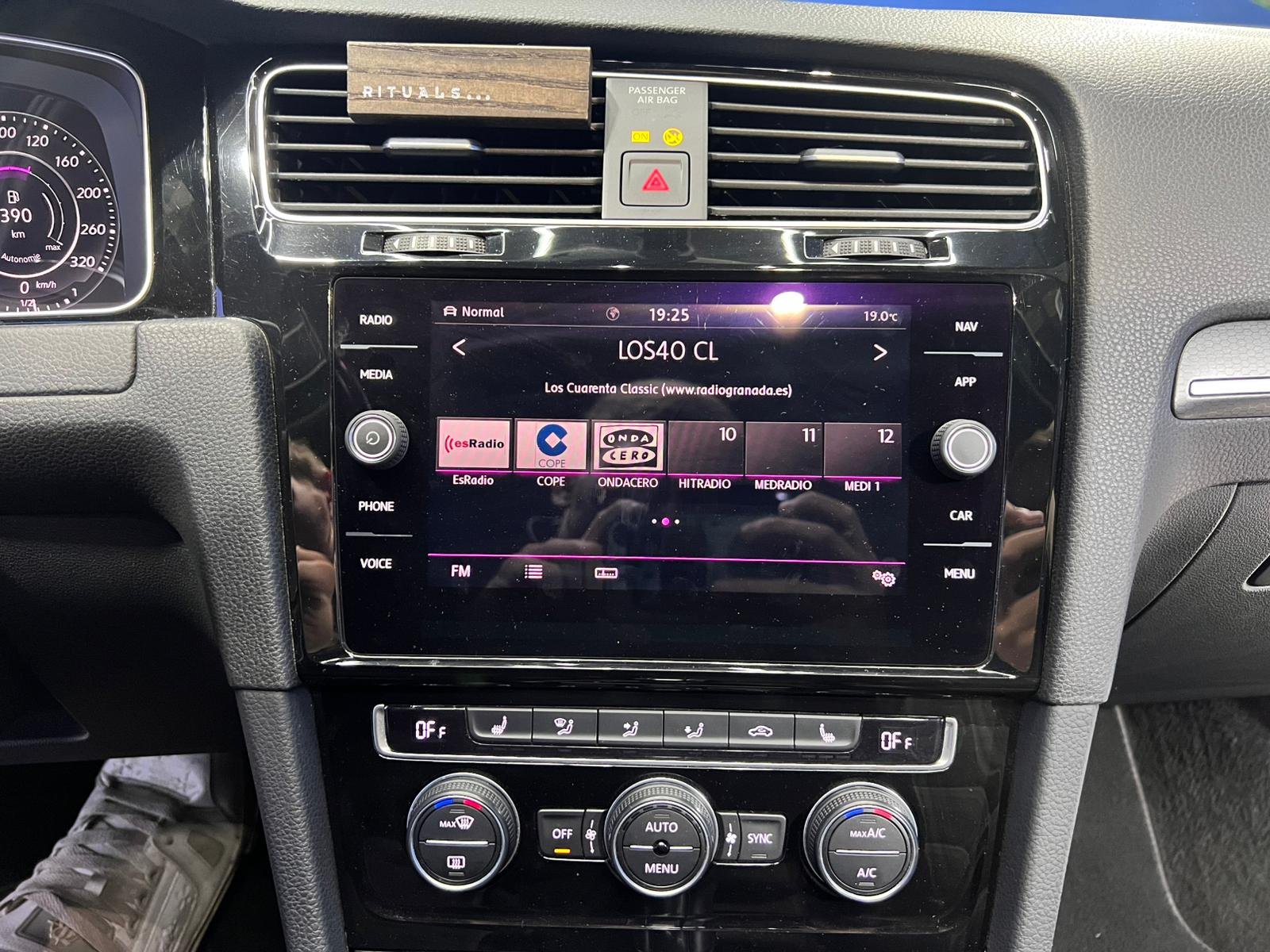 VOLKSWAGEN GOLF GTD 2019 - Imagen 18