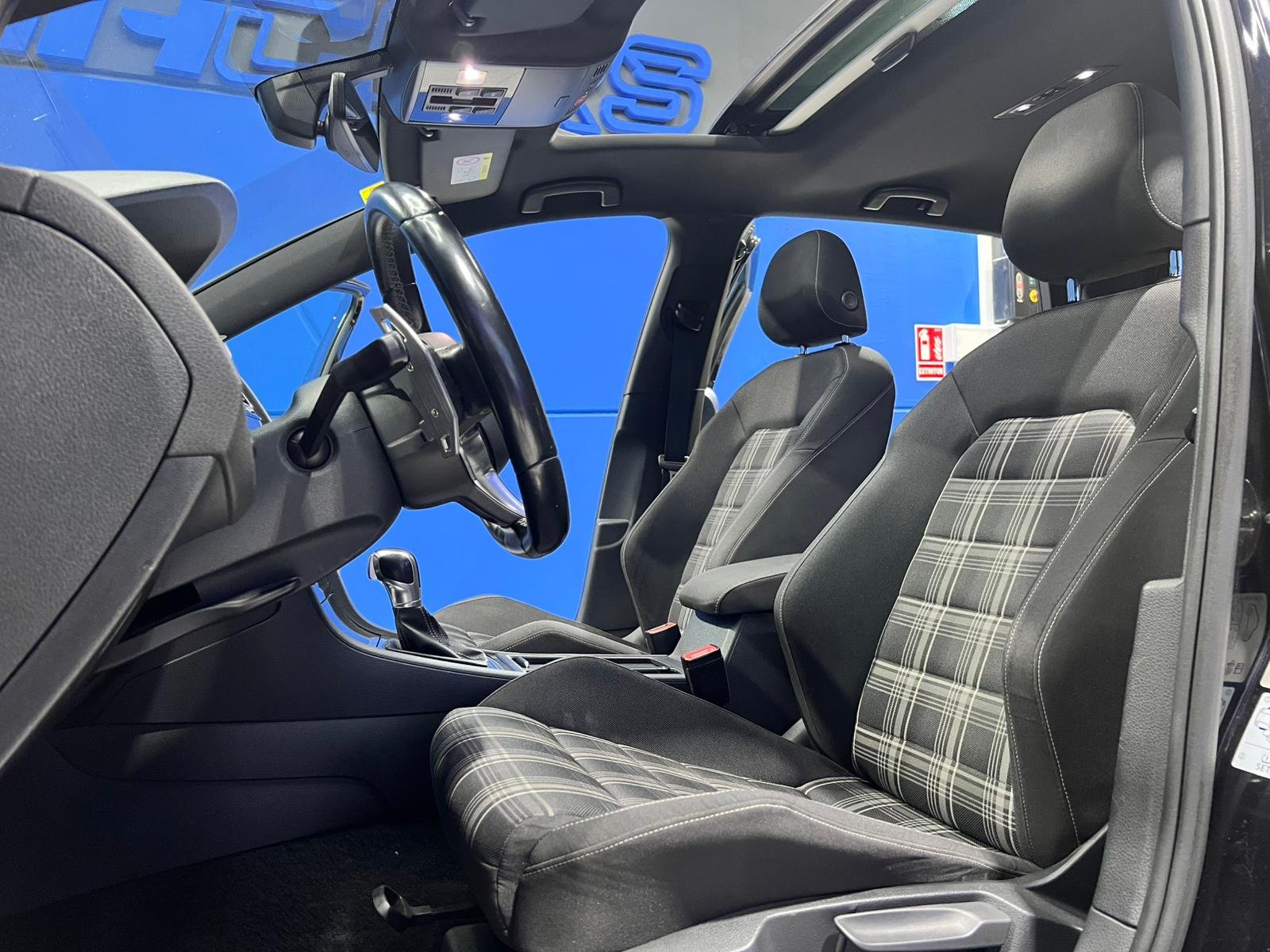 VOLKSWAGEN GOLF GTD 2019 - Imagen 24