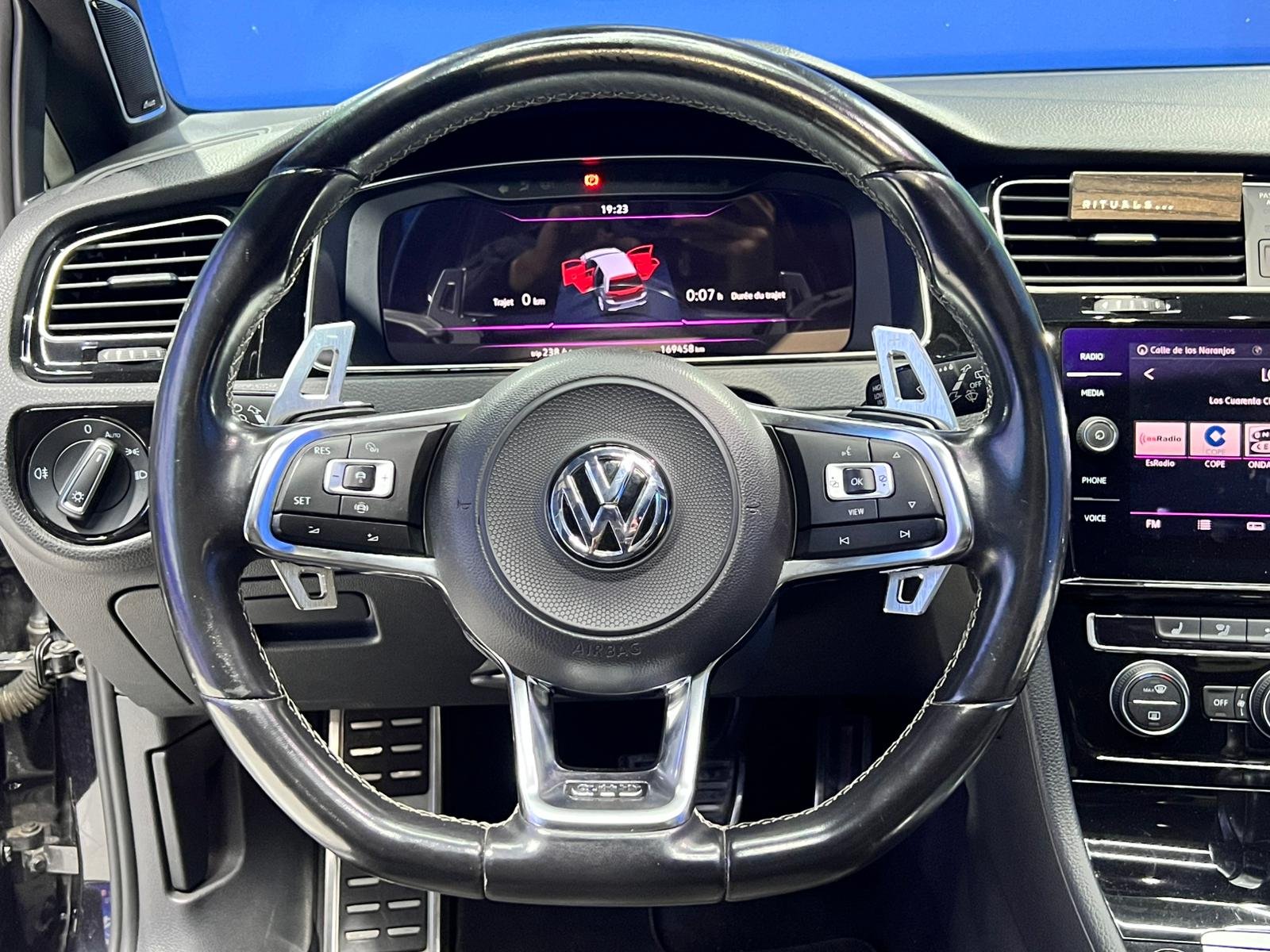 VOLKSWAGEN GOLF GTD 2019 - Imagen 25