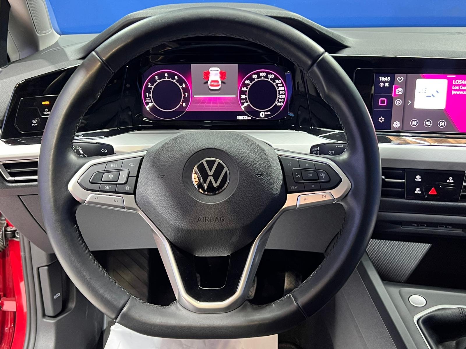 VOLKSWAGEN GOLF 8 130CV - Imagen 7
