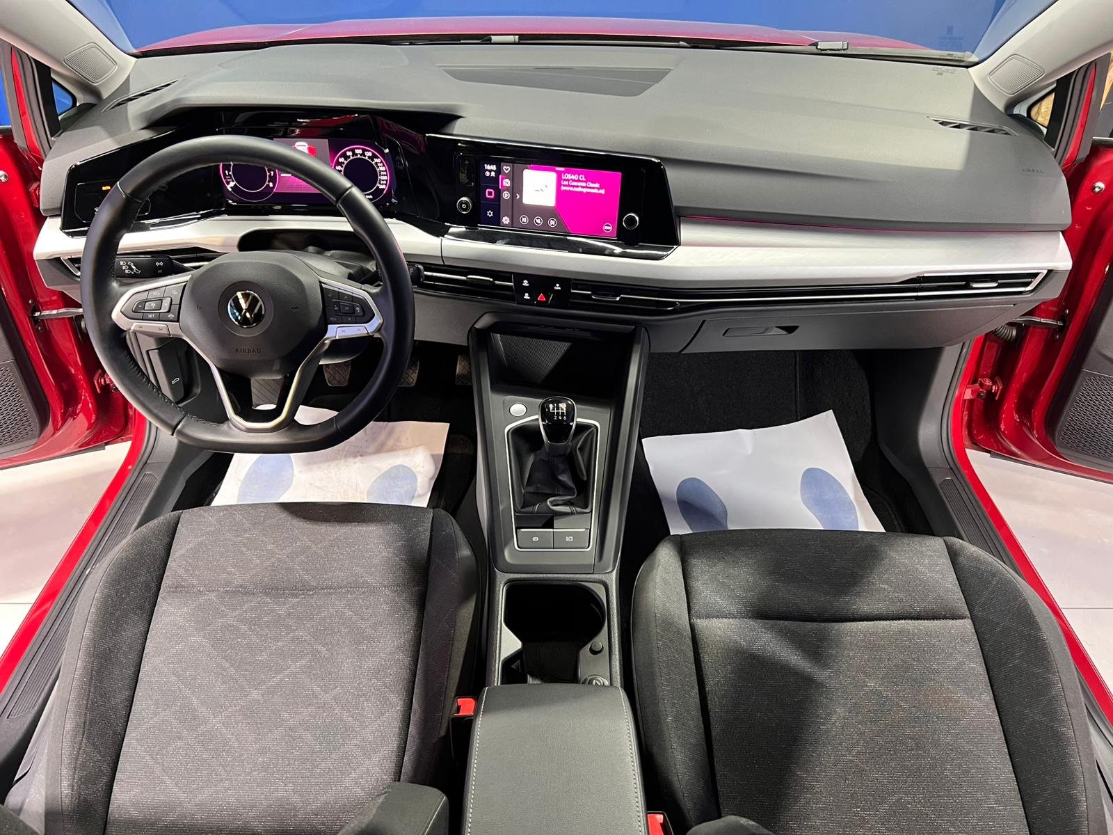 VOLKSWAGEN GOLF 8 130CV - Imagen 17